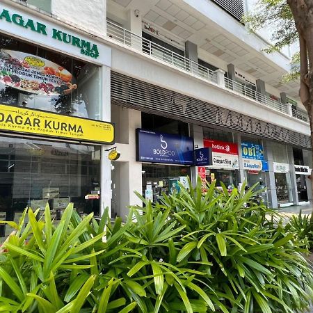New 6Pax Soho Near Usm & Spice Arena & Airport Leilighet Bayan Lepas Eksteriør bilde
