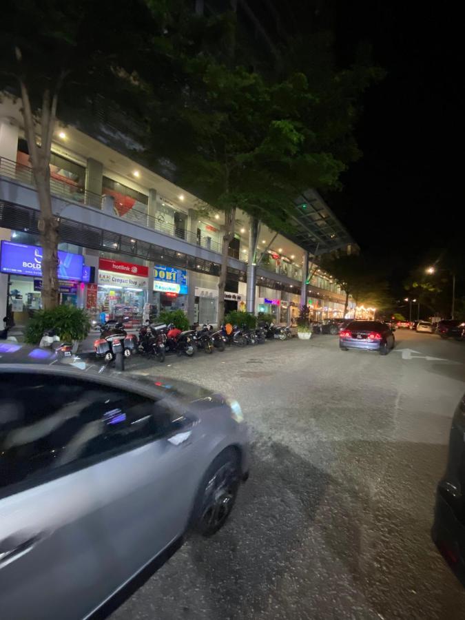 New 6Pax Soho Near Usm & Spice Arena & Airport Leilighet Bayan Lepas Eksteriør bilde