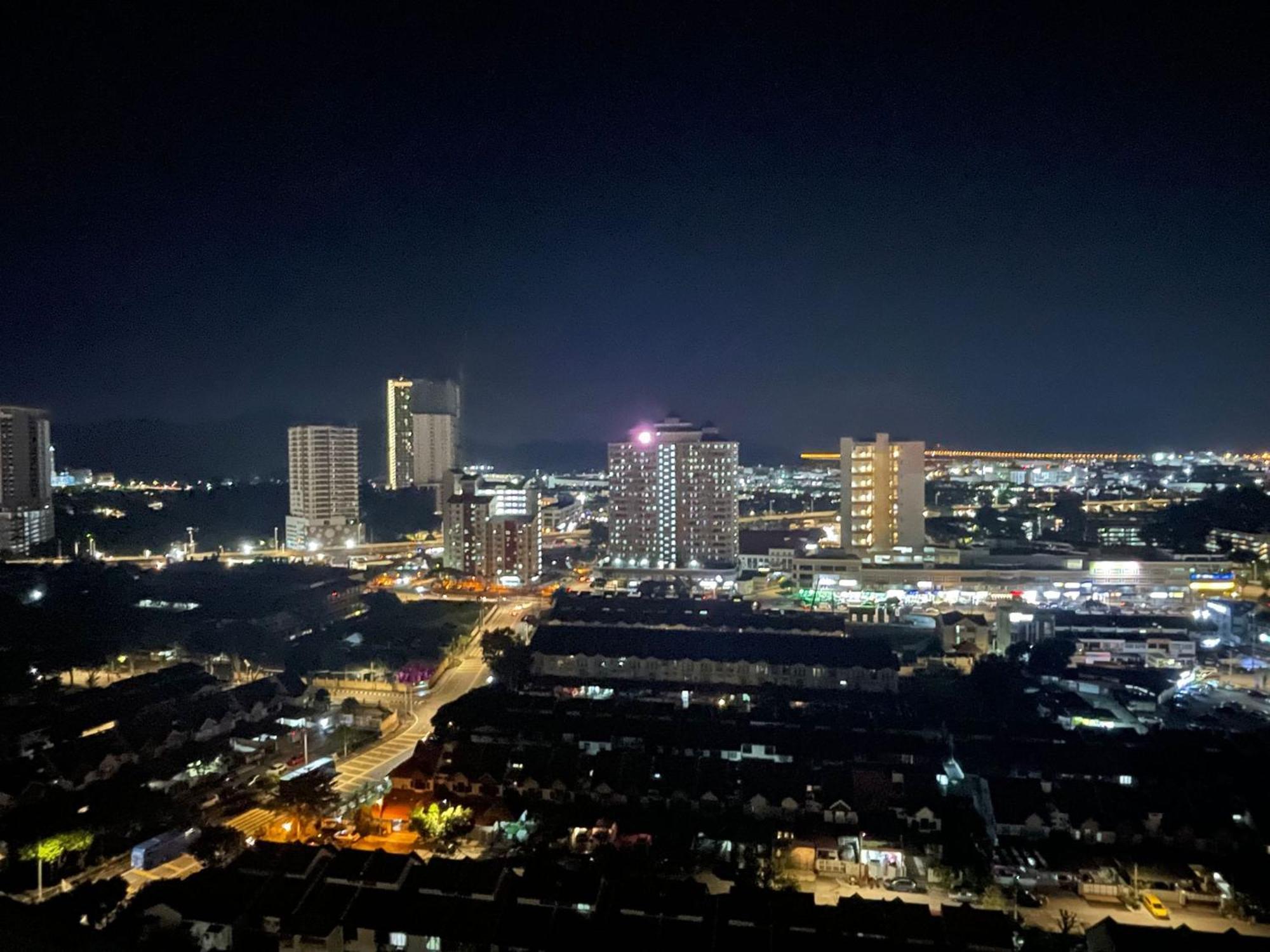 New 6Pax Soho Near Usm & Spice Arena & Airport Leilighet Bayan Lepas Eksteriør bilde